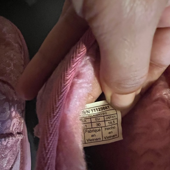 Pink shimmer cheetah Ugg boots - Picture 5 of 6